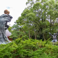 ムスビの御神像