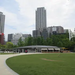 東遊園地