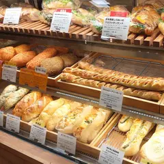 OZとハルコの旅するベーカリー