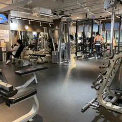 エニタイムフィットネス 新宿御苑前店