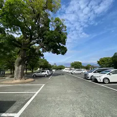 熊本城二の丸駐車場
