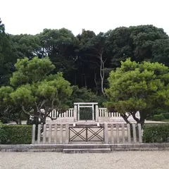 懿徳天皇 畝傍山南纖沙溪上陵 拝礼所