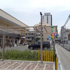 ライフ守口滝井店