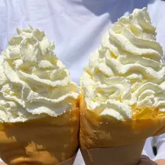 究極の生クリームクレープ専門店giraffe
