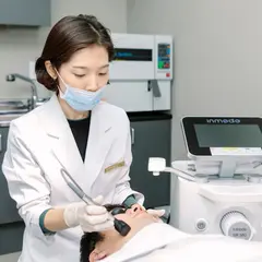 Sinsa In Clinic, dermatologist - 신사인 피부과의원