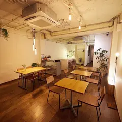 イタリアン&ワインショップ NOOM (ノーム）本町店