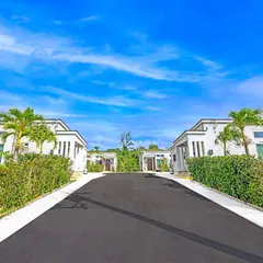 ビバリーヒルズ ヴィラ 宮古島リゾート