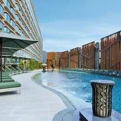 Royal Plaza Hotel