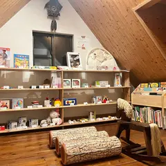 しばのき文庫 ※ご来店の際はSNSで最新の営業情報をご確認ください