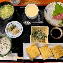 八まる亭
