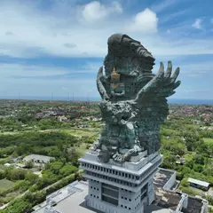 Garuda Wisnu Kencana（ガルーダ・ウィスヌ・クンチャナ）