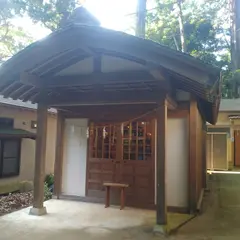 麻賀多神社神輿庫