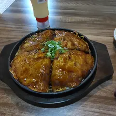 鉄板焼き 本場広島お好み焼き 叭焼(はっしょう)