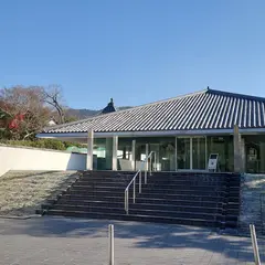 入江泰吉記念奈良市写真美術館