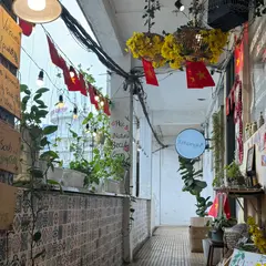 The Cafe Apartments
