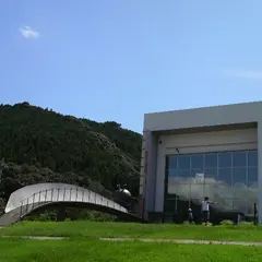 香美市立やなせたかし記念館　詩とメルヘン絵本館