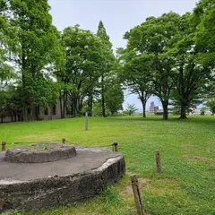 笠寺高射砲陣地の砲台跡