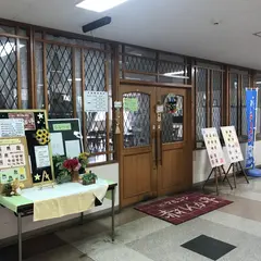 赤レンガ亭