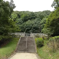 聖武天皇佐保山南陵 拝所