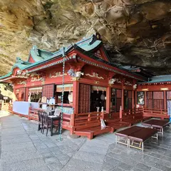 鵜戸神宮本殿