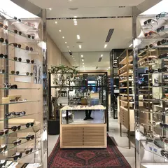EYETHINK HIROB 新宿フラッグス店