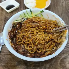 용문각