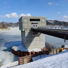 新桂沢ダム