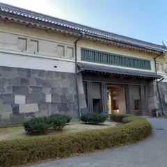 Hirakawa-mon Gate