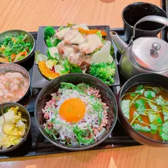 24/7 cafe apartment umeda