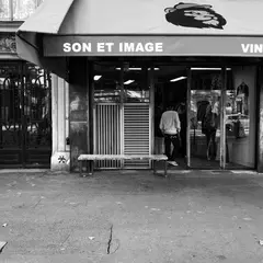 Son et Image Vintage Clothing