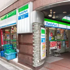 ファミリーマート 湯島駅前店