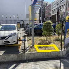 タイムズ関内駅前