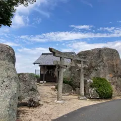 ボンボン岩