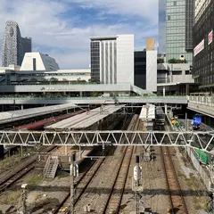 イーストデッキ