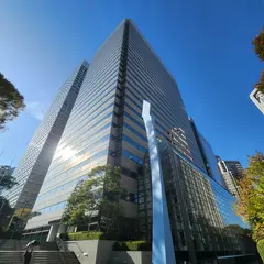 新宿モノリスビル