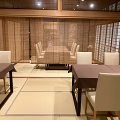 割烹 かをる