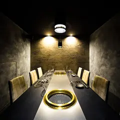 焼肉処ＫＩＷＡＭＩ塊