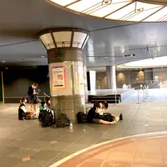 なんば・ＯＣＡＴビル