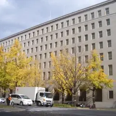 日本生命保険相互会社 本店案内