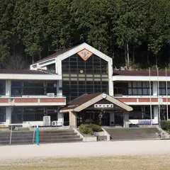 関市立洞戸小学校