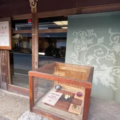 ギャラリー サイジ（苑工房直営店）