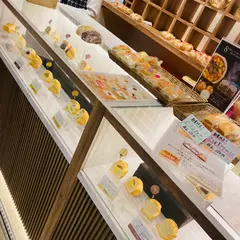 エイトブレッド 阪急三番街店