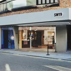 SW19 가로수길 플래그십 스토어