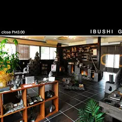 株式会社タツミ／Ibushi Gallery 瓦廊