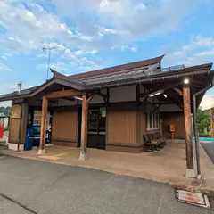 替佐駅