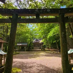 綾神社