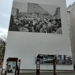 The Berlin Wall and its Fall at Schwedter Strasse