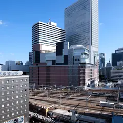阪急グランドビル