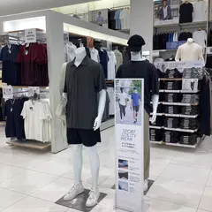 ユニクロ 旭川永山パワーズ店