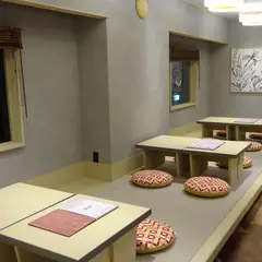 レアレアカフェ
